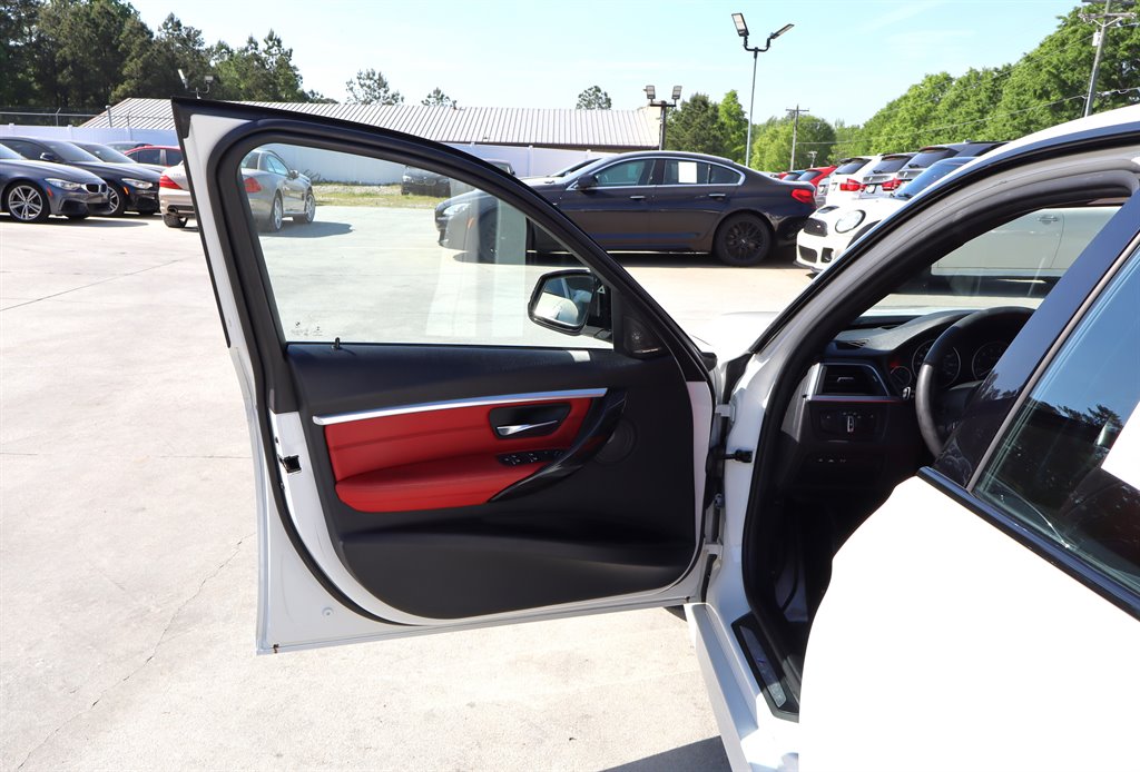 2016 BMW 3 Series - $24,995