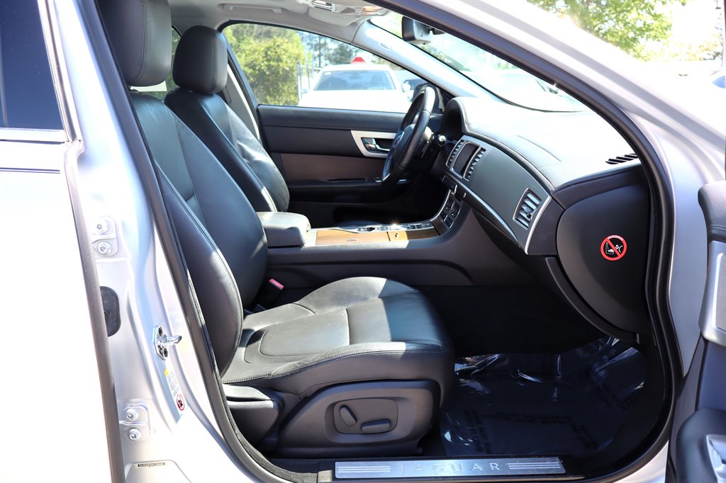 2012 Jaguar XF - $9,995