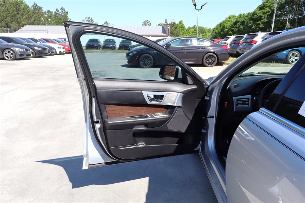 2012 Jaguar XF - $9,995