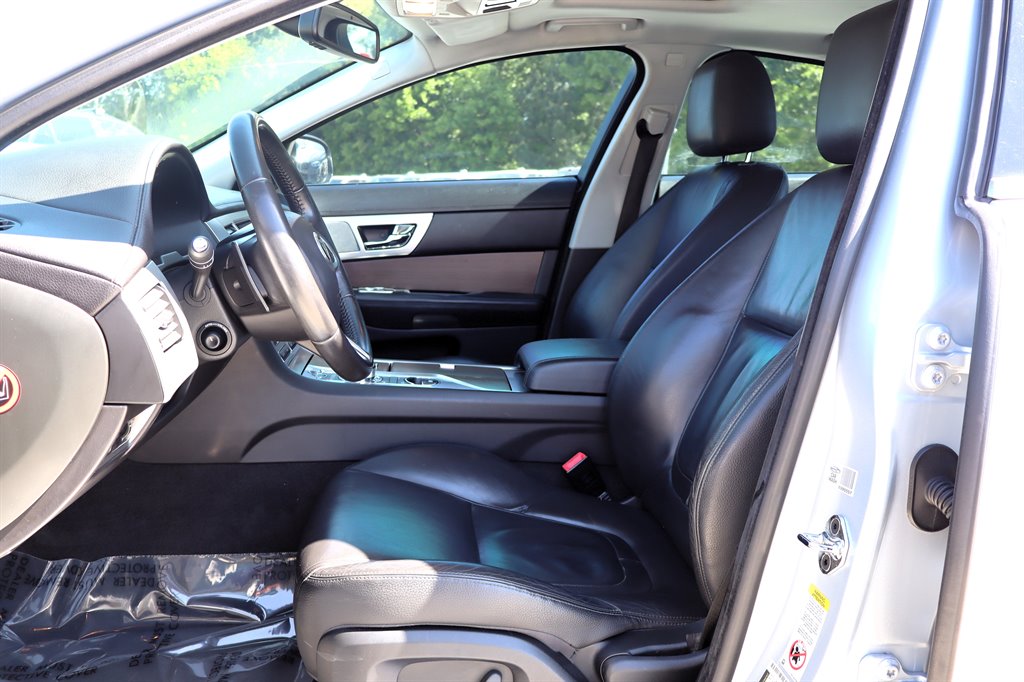 2012 Jaguar XF - $9,995