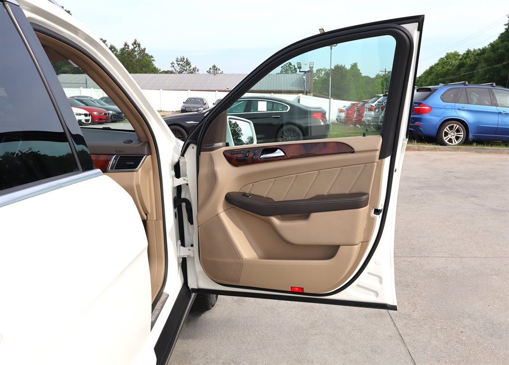 2015 Mercedes-Benz GL Class - $13,995