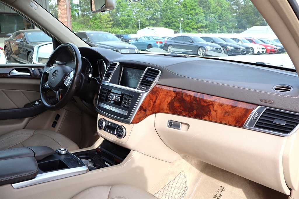 2015 Mercedes-Benz GL Class - $13,995
