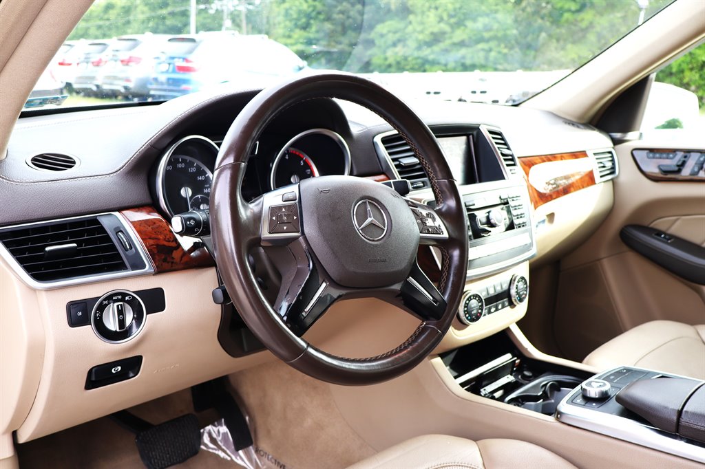 2015 Mercedes-Benz GL Class - $13,995