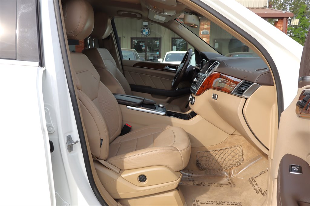 2015 Mercedes-Benz GL Class - $13,995