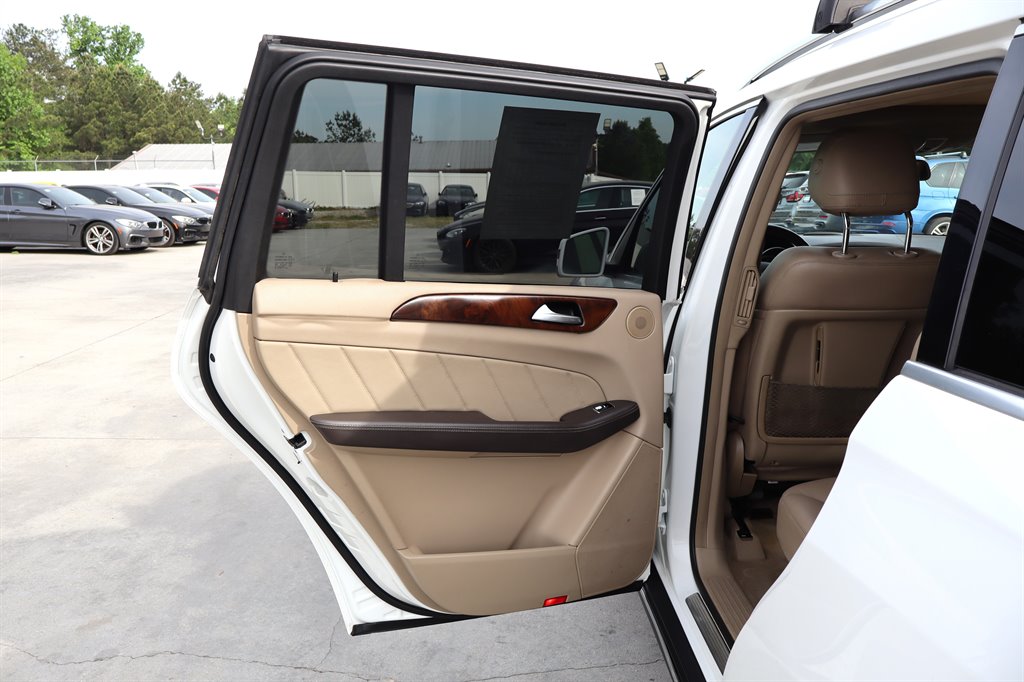 2015 Mercedes-Benz GL Class - $13,995