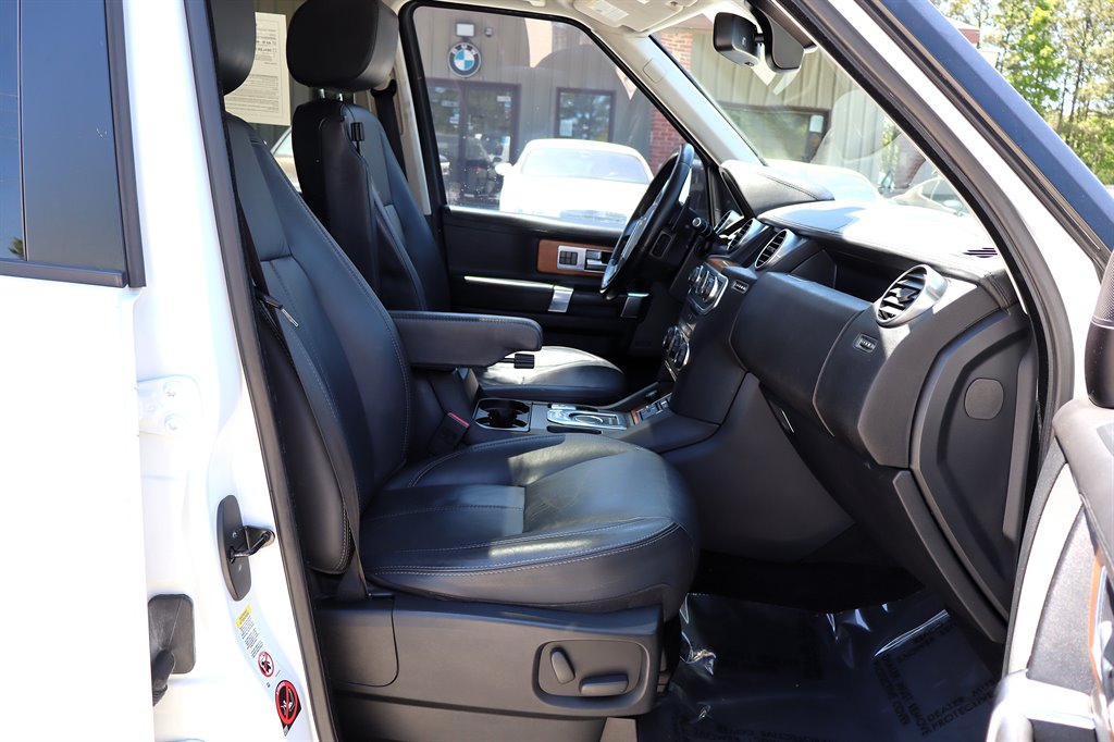 2016 Land Rover LR4 - $14,995
