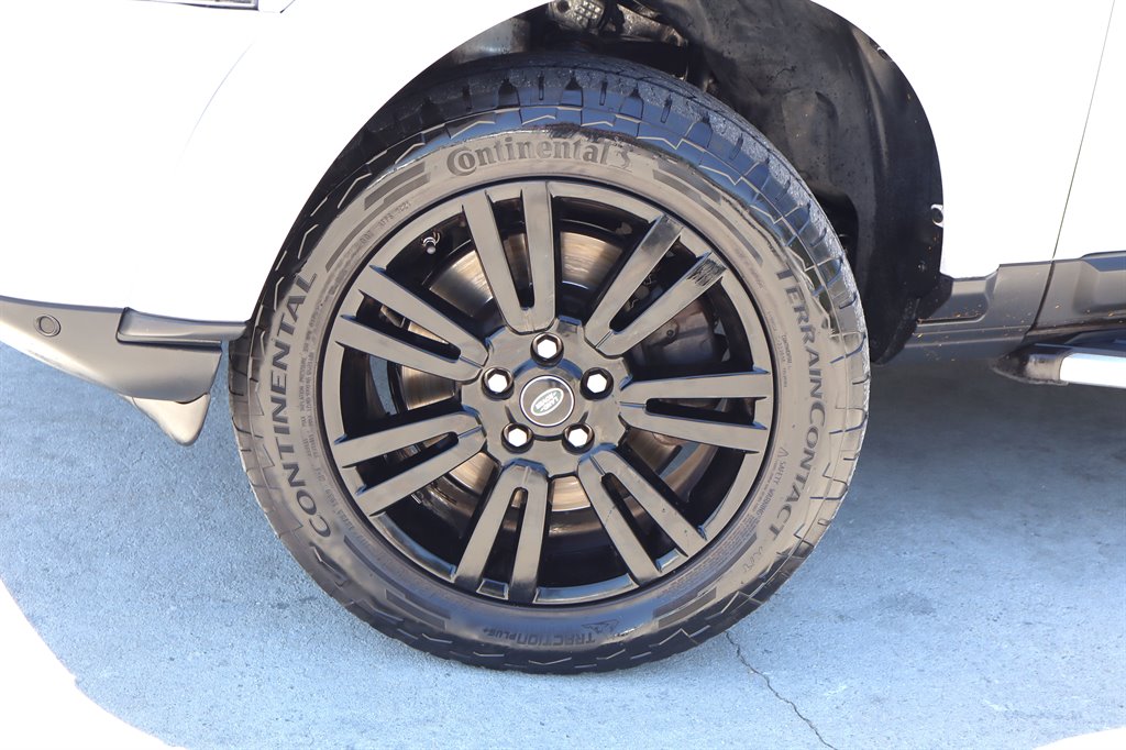 2016 Land Rover LR4 - $14,995
