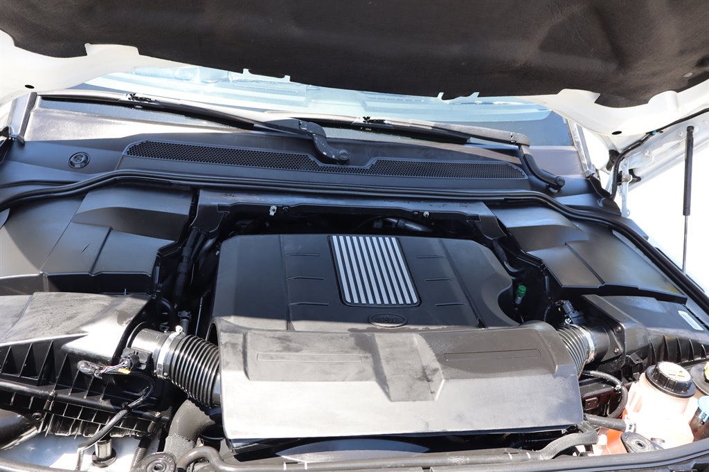 2016 Land Rover LR4 - $14,995