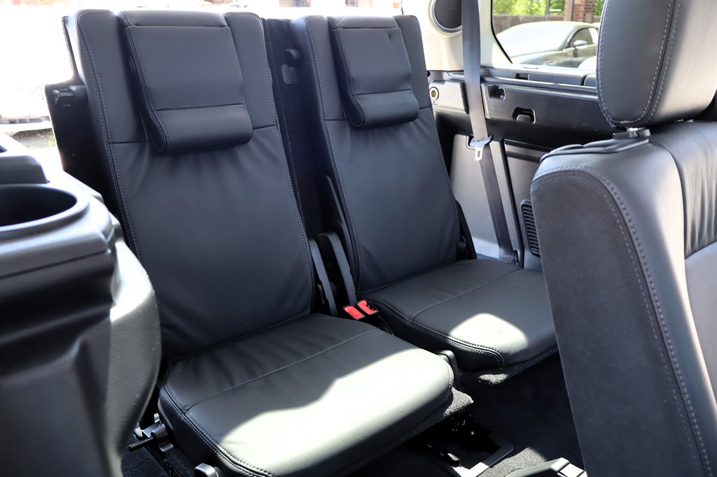 2016 Land Rover LR4 - $14,995