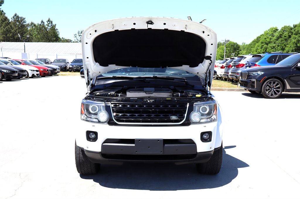 2016 Land Rover LR4 - $14,995