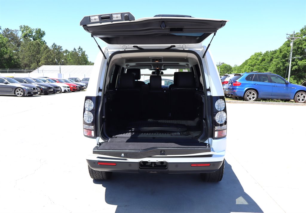 2016 Land Rover LR4 - $14,995