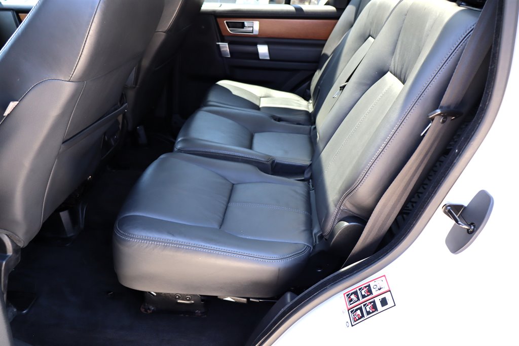 2016 Land Rover LR4 - $14,995