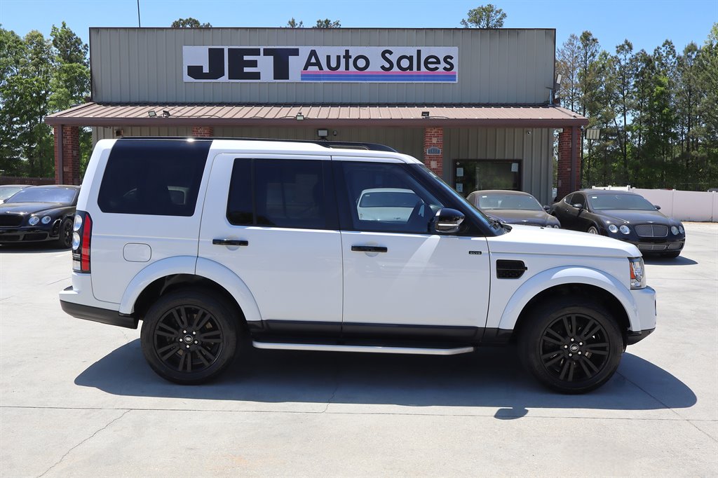 2016 Land Rover LR4 - $14,995