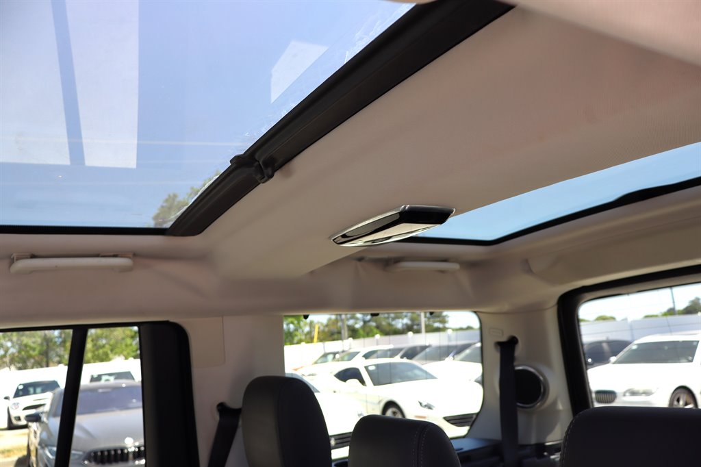 2016 Land Rover LR4 - $14,995