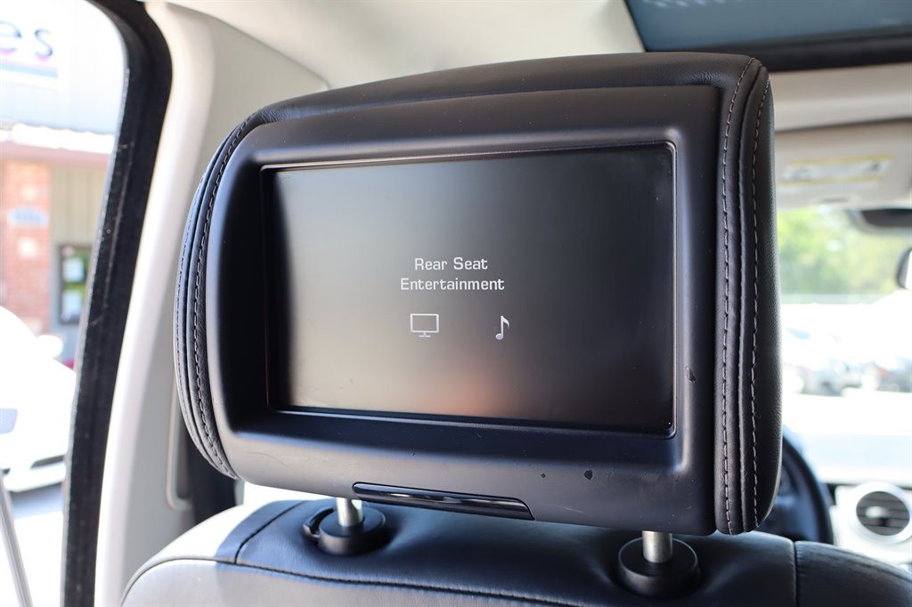 2016 Land Rover LR4 - $14,995