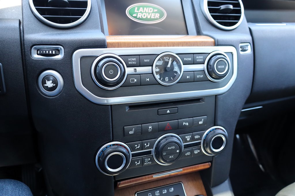 2016 Land Rover LR4 - $14,995