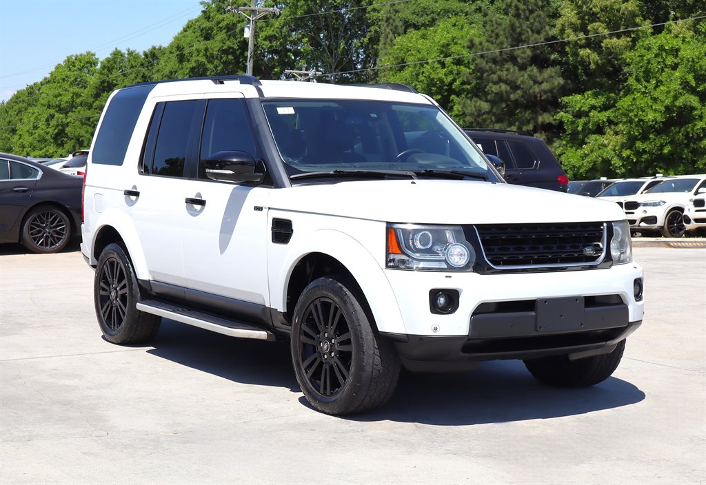 2016 Land Rover LR4 - $14,995