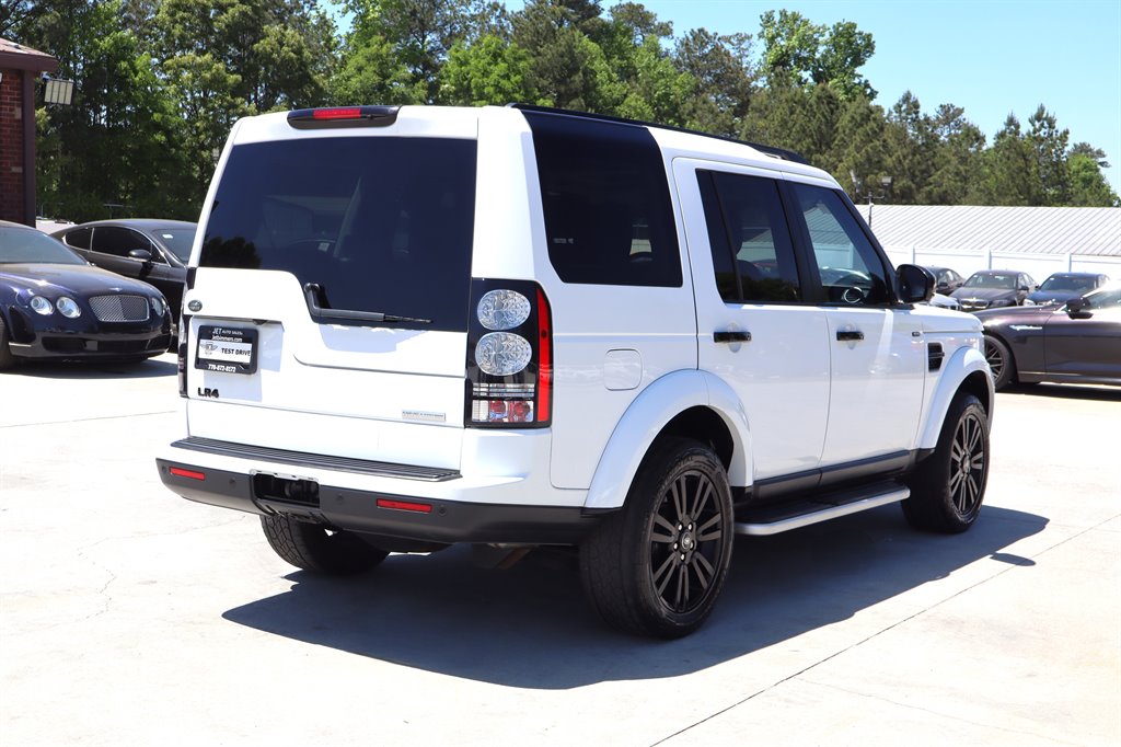 2016 Land Rover LR4 - $14,995