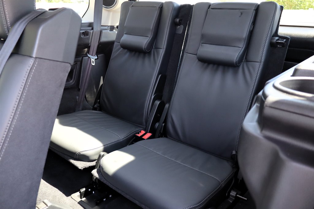 2016 Land Rover LR4 - $14,995