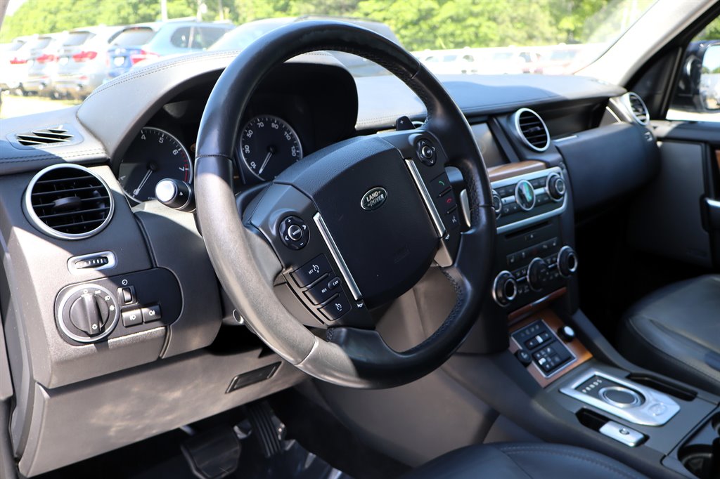 2016 Land Rover LR4 - $14,995