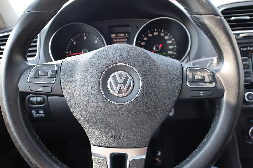 2012 Volkswagen Jetta - $8,995