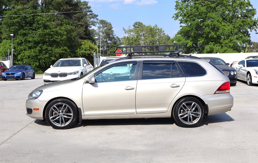 2012 Volkswagen Jetta - $8,995