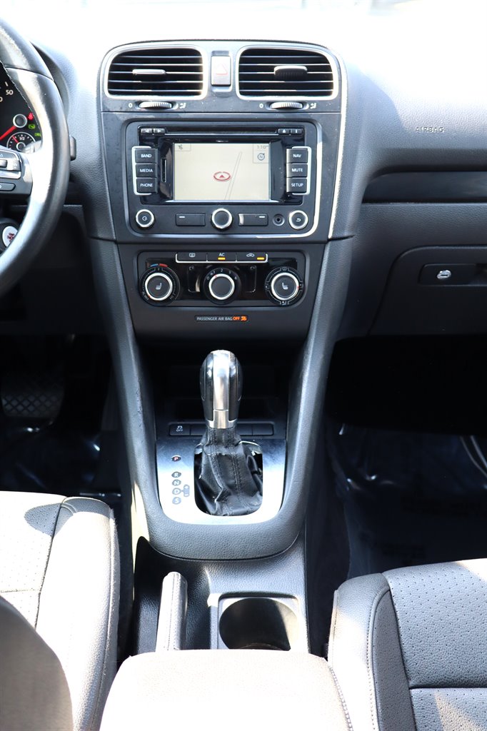 2012 Volkswagen Jetta - $8,995