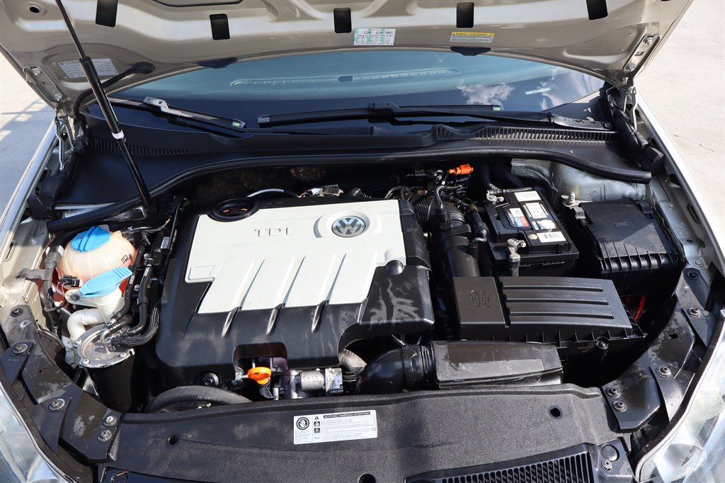 2012 Volkswagen Jetta - $8,995