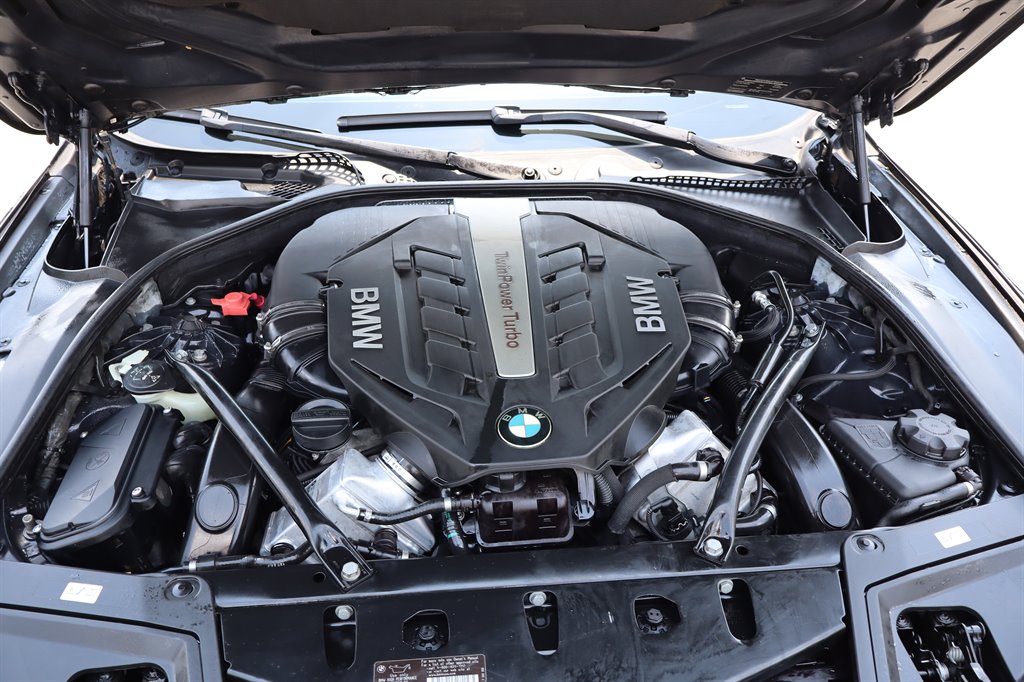 2013 BMW 5 Series - $10,995