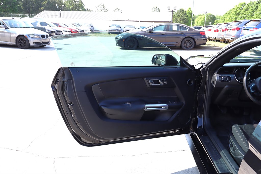 2017 Ford Mustang - $20,995