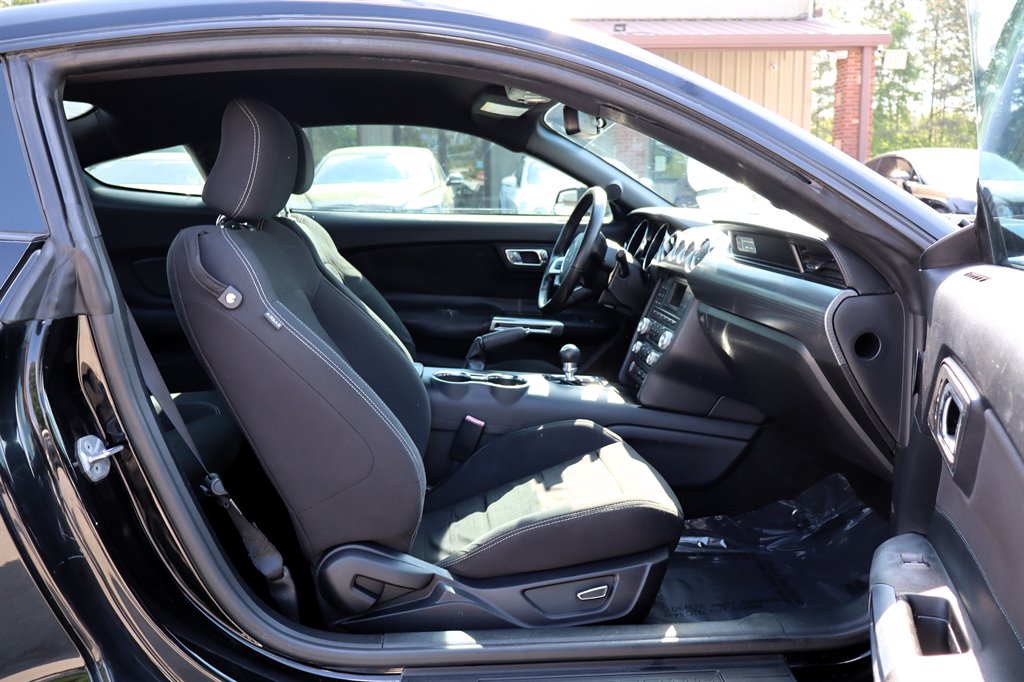 2017 Ford Mustang - $20,995
