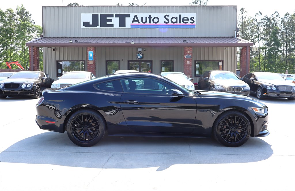 2017 Ford Mustang - $20,995