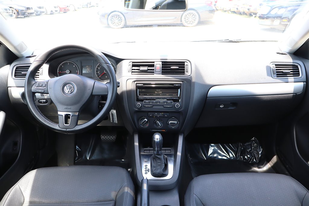 2012 Volkswagen Jetta - $7,995