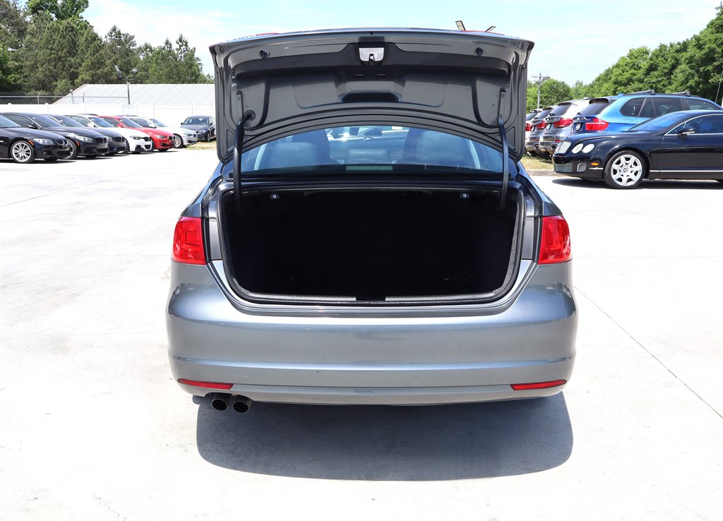 2012 Volkswagen Jetta - $7,995