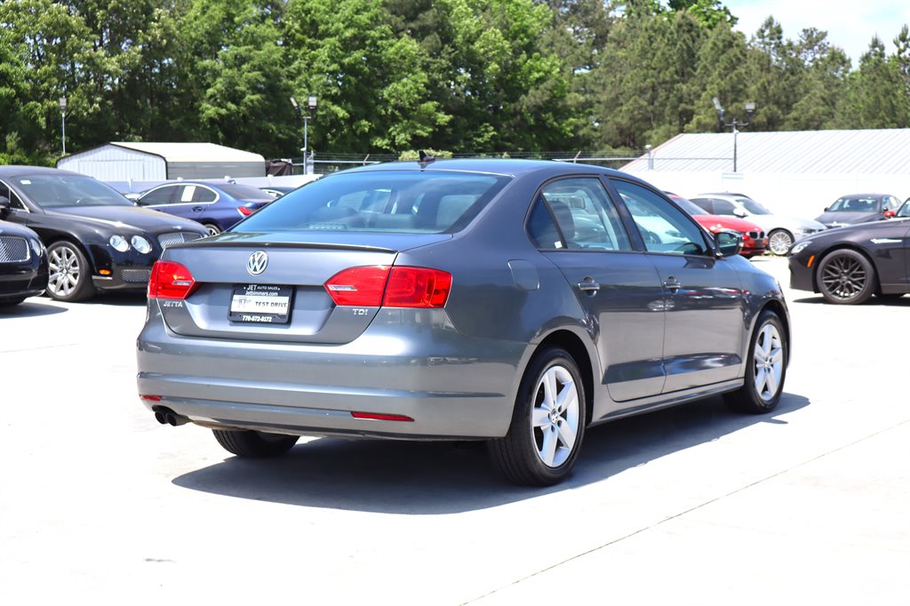 2012 Volkswagen Jetta - $7,995