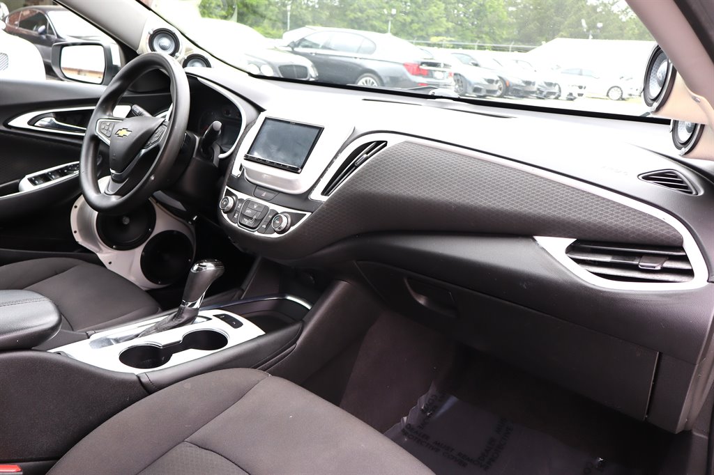 2017 Chevrolet Malibu - $10,995