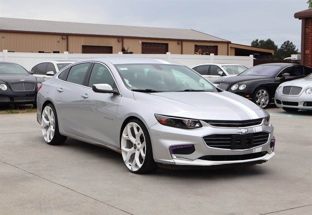 2017 Chevrolet Malibu - $10,995