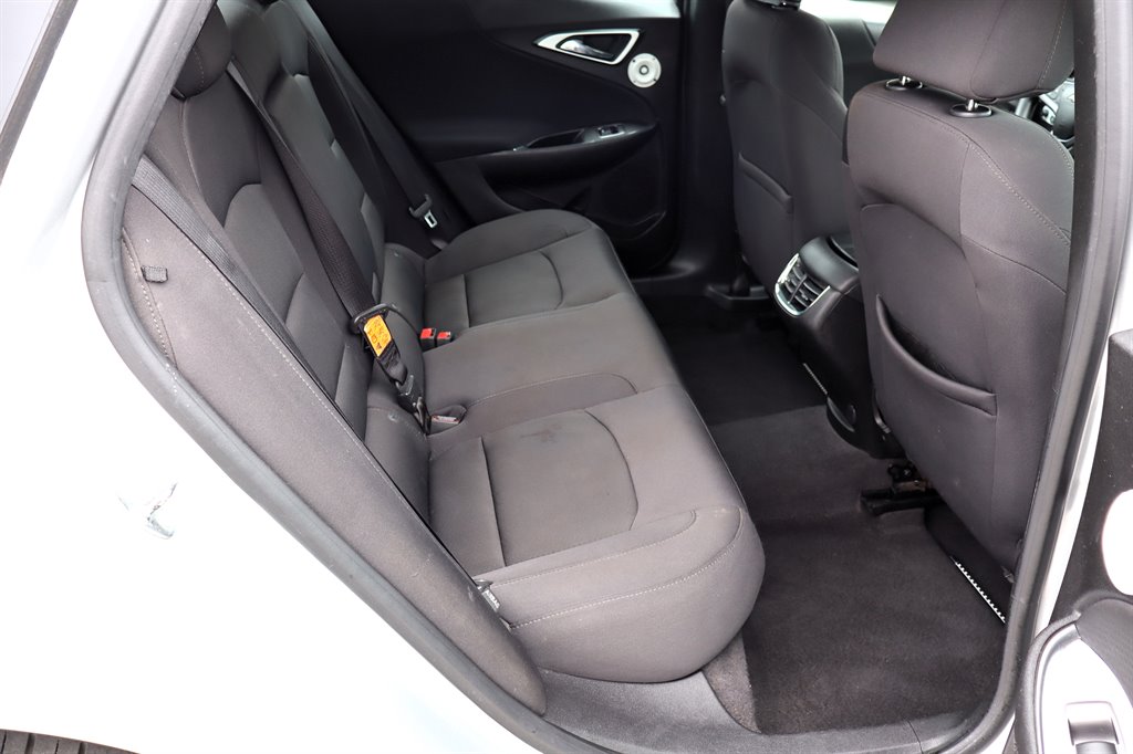 2017 Chevrolet Malibu - $10,995