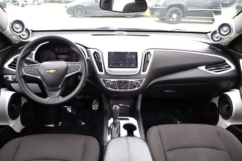2017 Chevrolet Malibu - $10,995