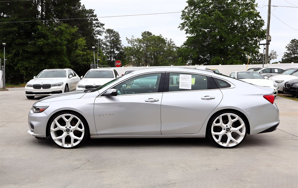 2017 Chevrolet Malibu - $10,995