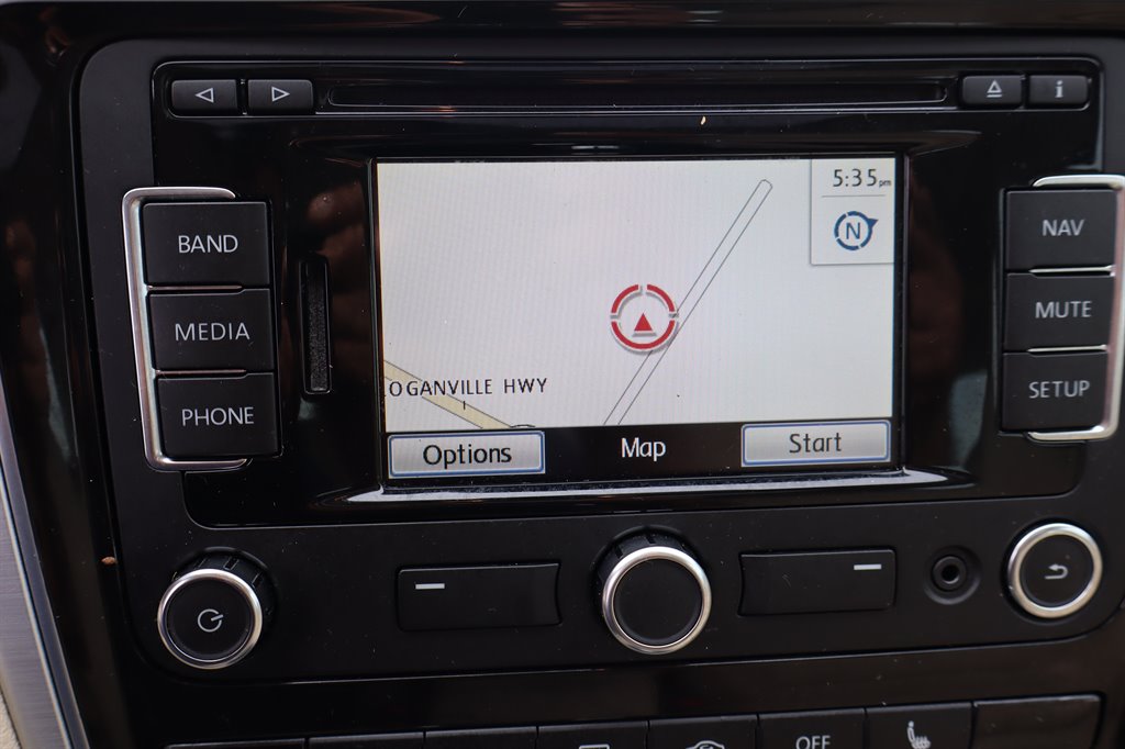 2013 Volkswagen Passat - $8,995