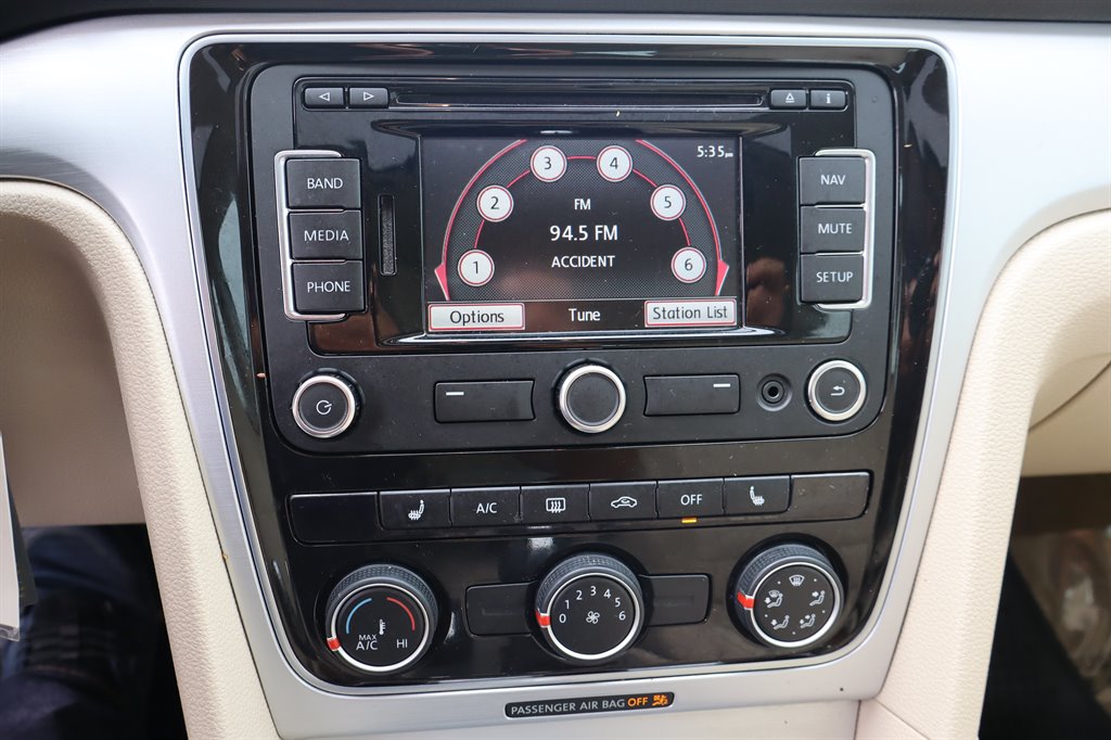 2013 Volkswagen Passat - $8,995