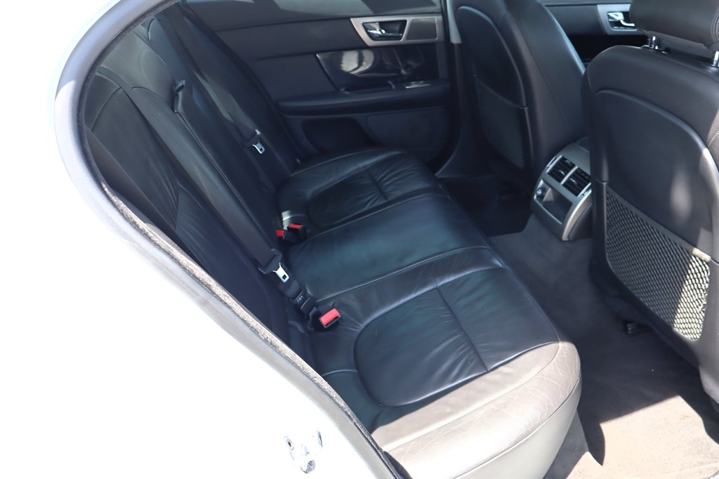 2011 Jaguar XF - $8,995