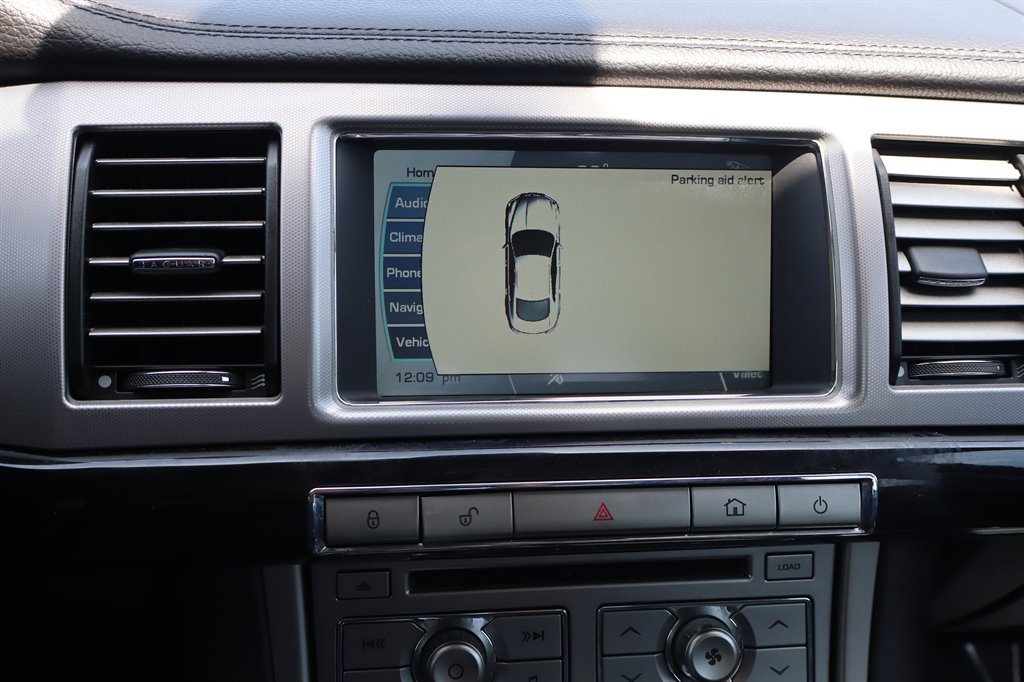 2011 Jaguar XF - $8,995