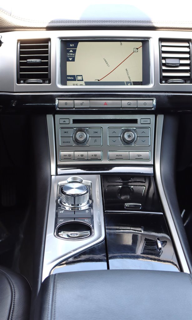 2011 Jaguar XF - $8,995