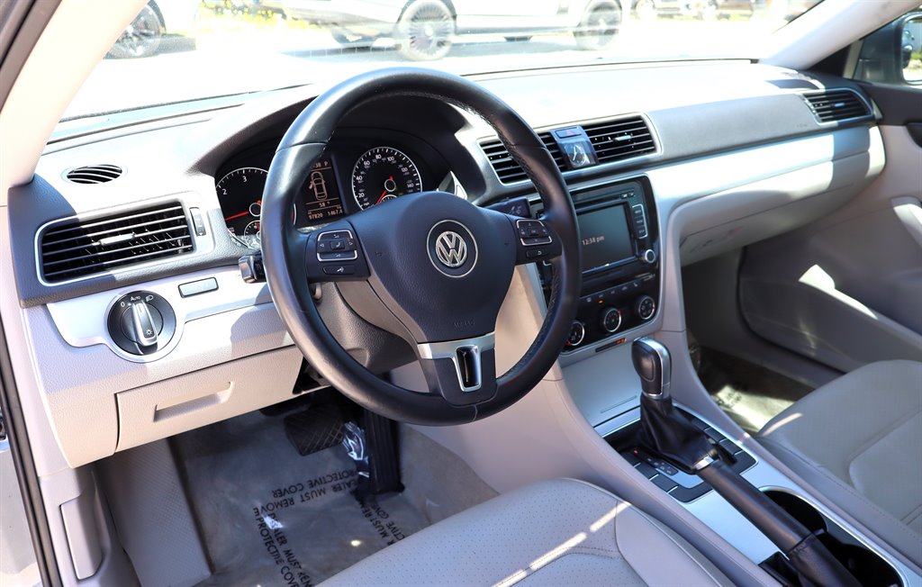 2013 Volkswagen Passat - $9,995