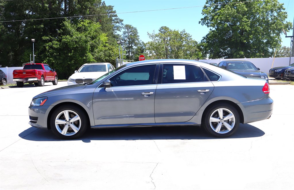 2013 Volkswagen Passat - $9,995