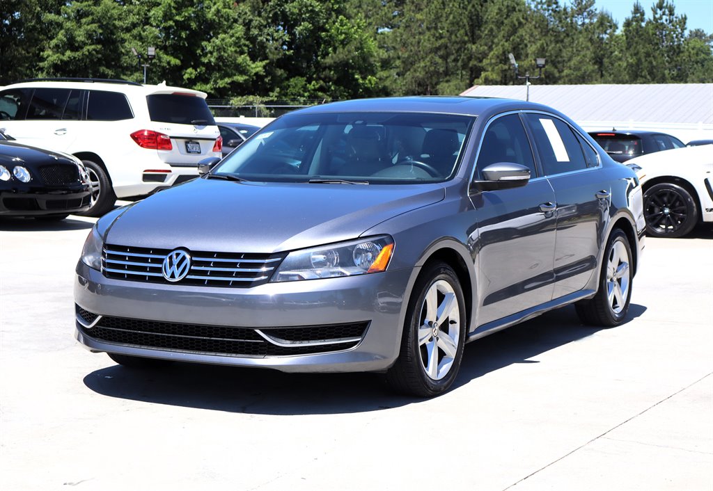 2013 Volkswagen Passat - $9,995