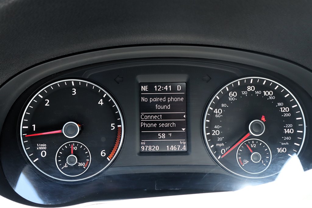 2013 Volkswagen Passat - $9,995