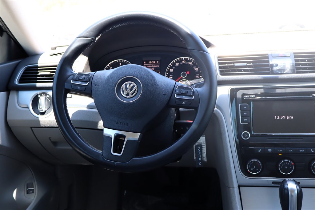 2013 Volkswagen Passat - $9,995